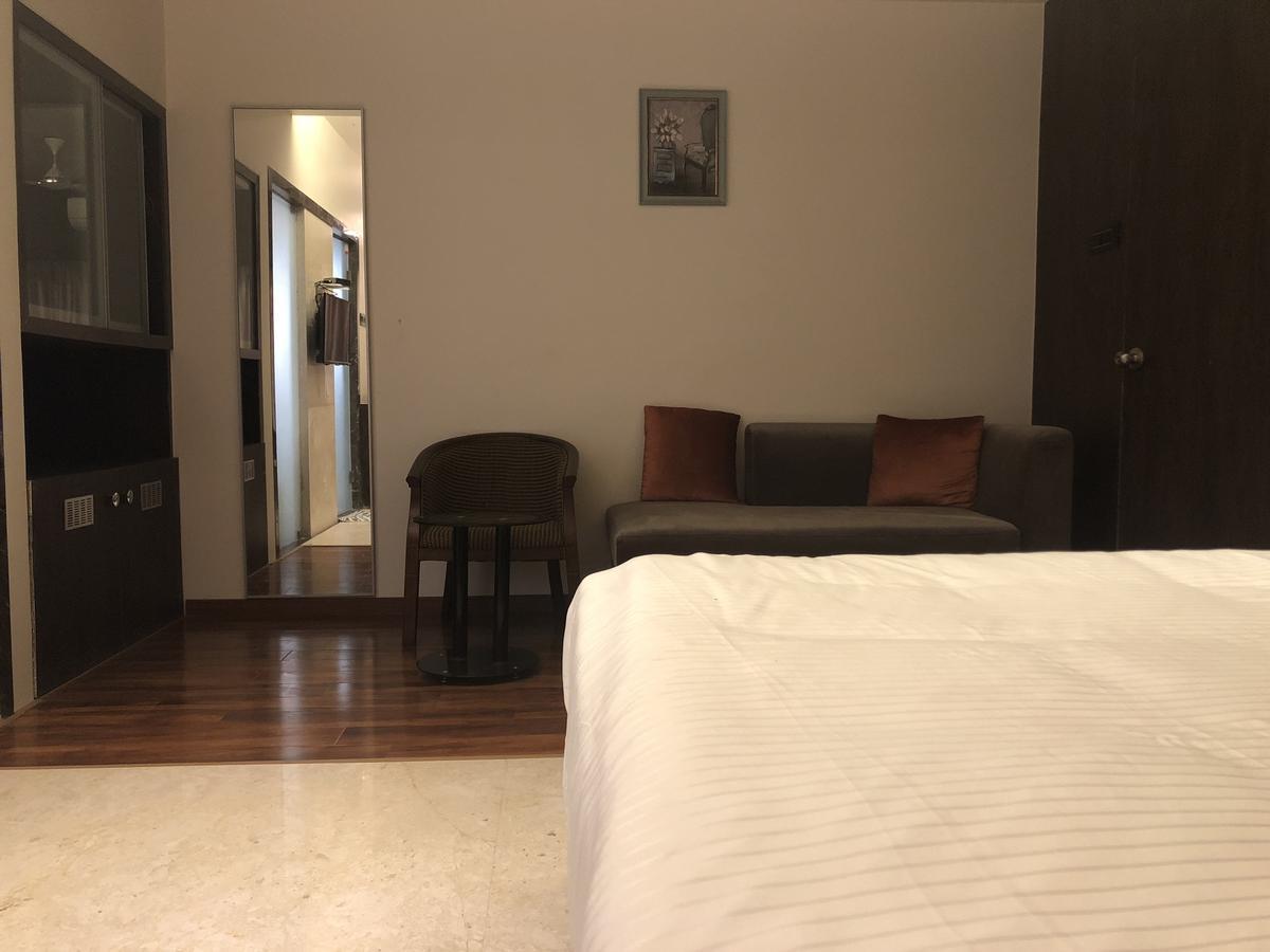 Hotel Sharanam Shegaon Kültér fotó